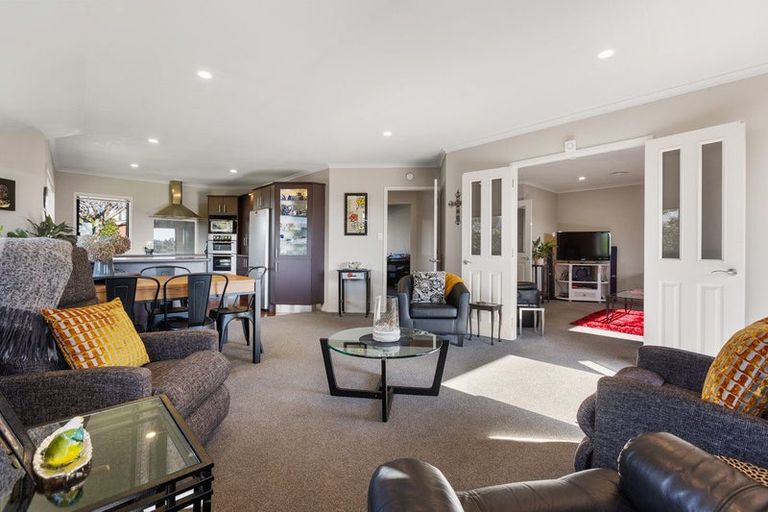 Photo of property in 22 Truby King Street, Merrilands, New Plymouth, 4312