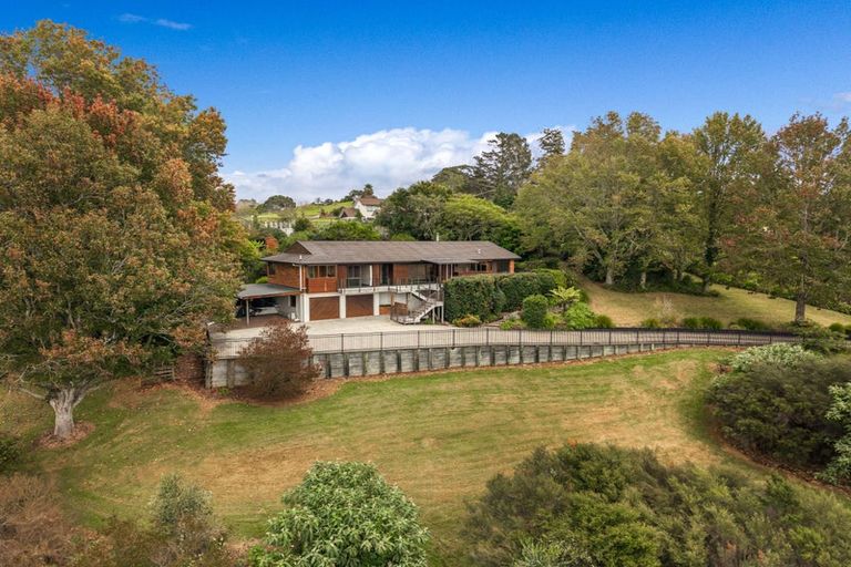 Photo of property in 115 Sandstone Road, Whitford, Manurewa, 2576