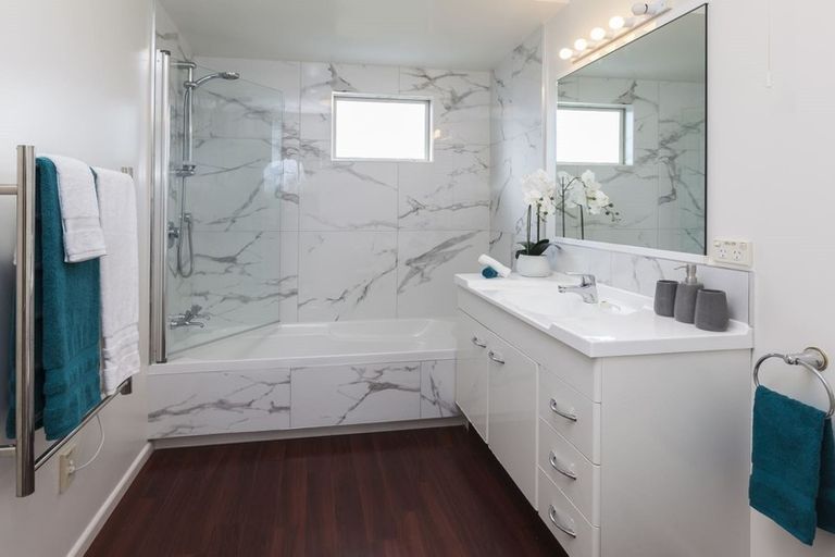 Photo of property in 2 Lewisham Park, St Albans, Christchurch, 8052