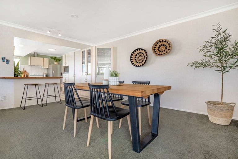 Photo of property in 25 Hillcrest Road, Otumoetai, Tauranga, 3110