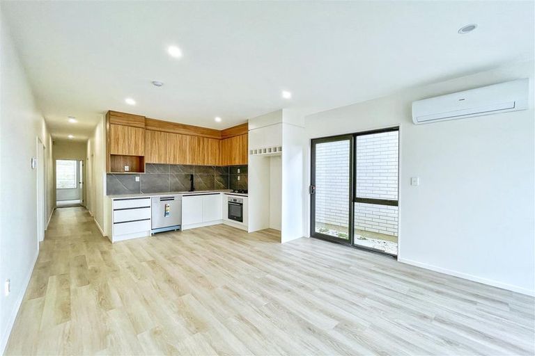 Photo of property in 71 Puwha Street, Massey, Auckland, 0614