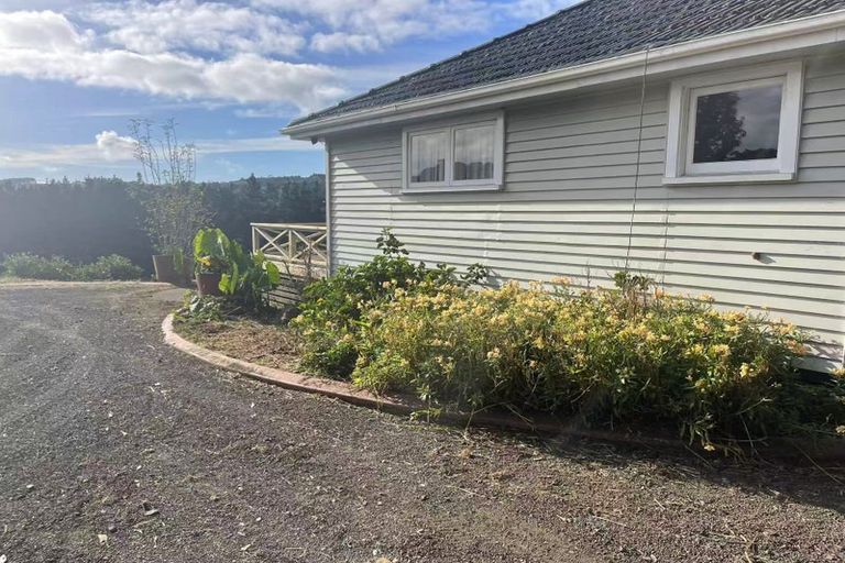 Photo of property in 354 Paparata Road, Bombay, 2675