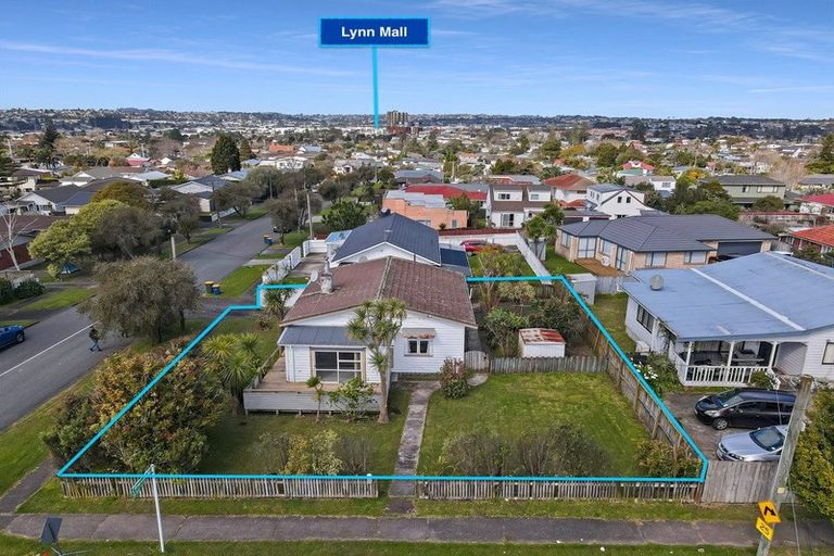 Photo of property in 65 Lynwood Road, New Lynn, Auckland, 0600