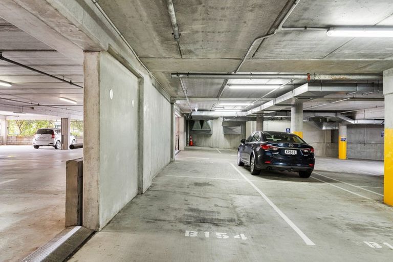 Photo of property in 402/17 Osterley Way, Manukau, Auckland, 2104