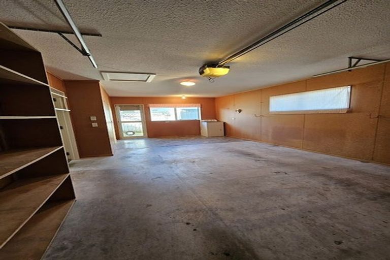 Photo of property in 2a Cedar Drive, Paraparaumu Beach, Paraparaumu, 5032