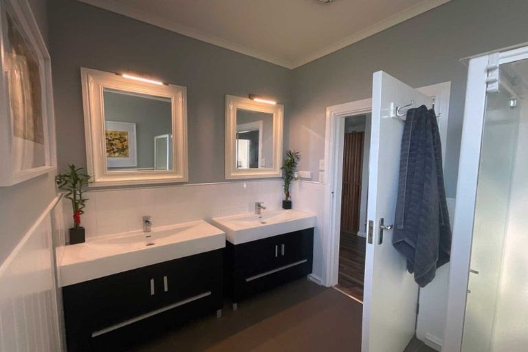 Photo of property in 101 Seaward Road, Edendale, 9825