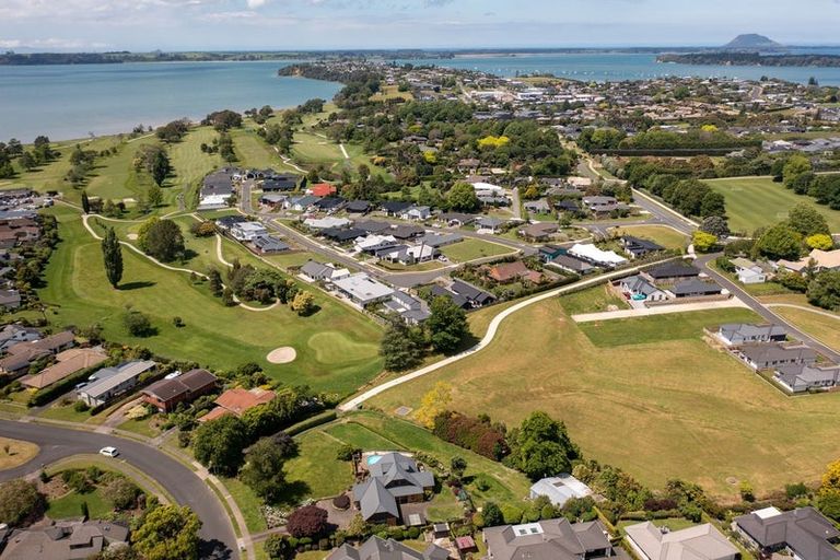 Photo of property in 38 Links View Drive, Omokoroa, 3114