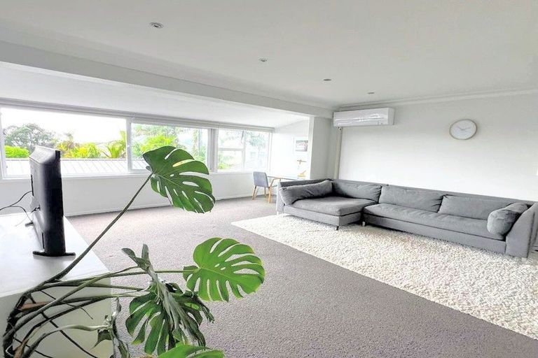 Photo of property in 2/11 Sanders Avenue, Takapuna, Auckland, 0622