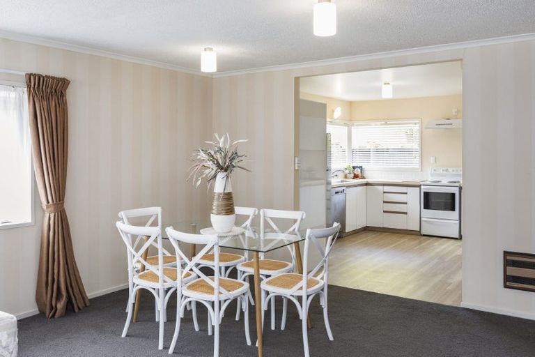 Photo of property in 5 Chokebore Place, Sockburn, Christchurch, 8042