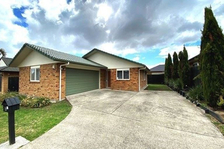 Photo of property in 28 Milson Drive, Papakura, 2110