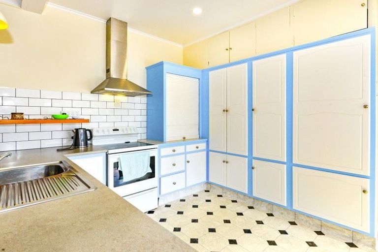 Photo of property in 701 Ellison Road, Parkvale, Hastings, 4122