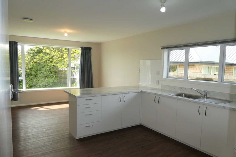 Photo of property in 271 Avonhead Road, Avonhead, Christchurch, 8042