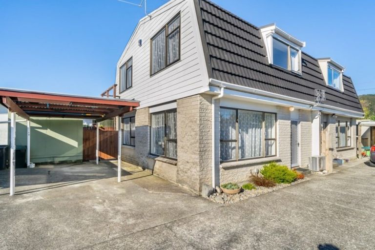 Photo of property in 69f2- Miro Street, Trentham, Upper Hutt, 5018