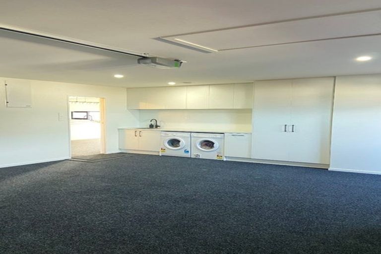 Photo of property in 6 Crosado Place, Rolleston, 7614