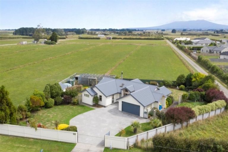 Photo of property in 437 Turuturu Road, Hawera, 4674