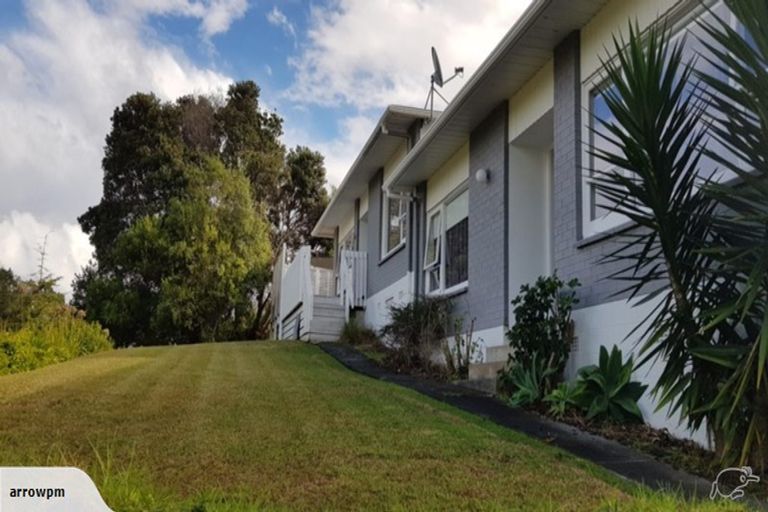 Photo of property in 1/58 Girrahween Drive, Totara Vale, Auckland, 0629