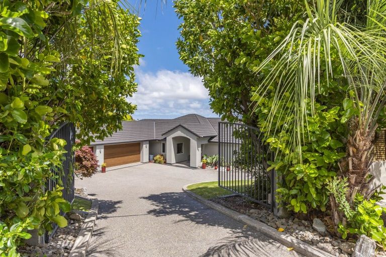 Photo of property in 27a Kotare Street, Waikanae, 5036