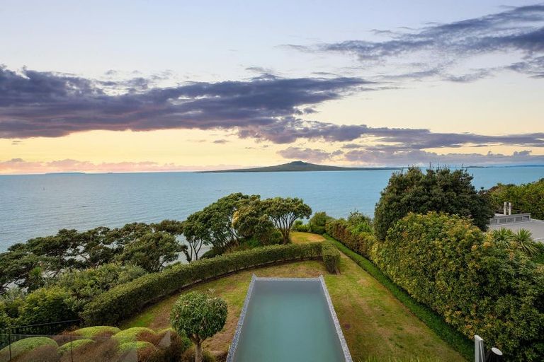 Photo of property in 24 Seacliffe Avenue, Belmont, Auckland, 0622