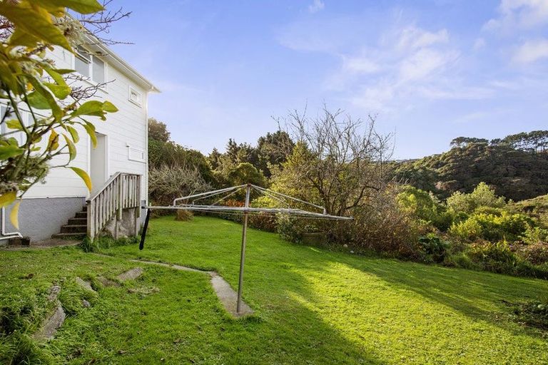 Photo of property in 7 Cheshire Street, Cannons Creek, Porirua, 5024