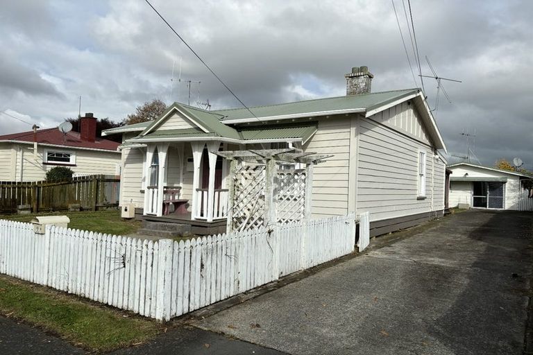 Photo of property in 10 Makomako Street, Frankton, Hamilton, 3204