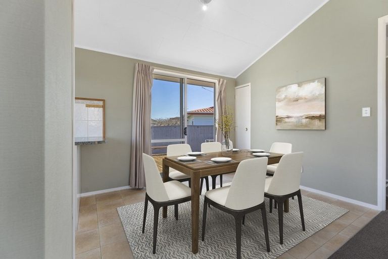 Photo of property in 20 Peppertree Glade, Kelvin Grove, Palmerston North, 4414