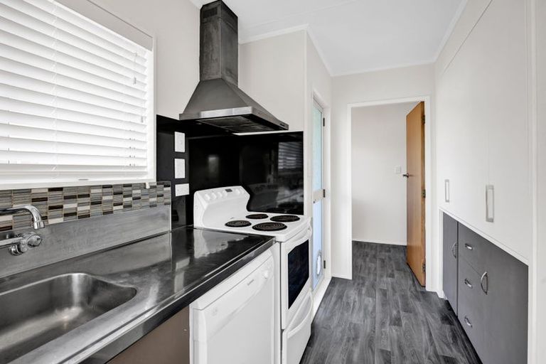 Photo of property in 6 Manuka Place, Hawera, 4610