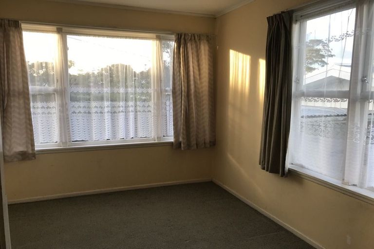 Photo of property in 58 Glendale Road, Glen Eden, Auckland, 0602