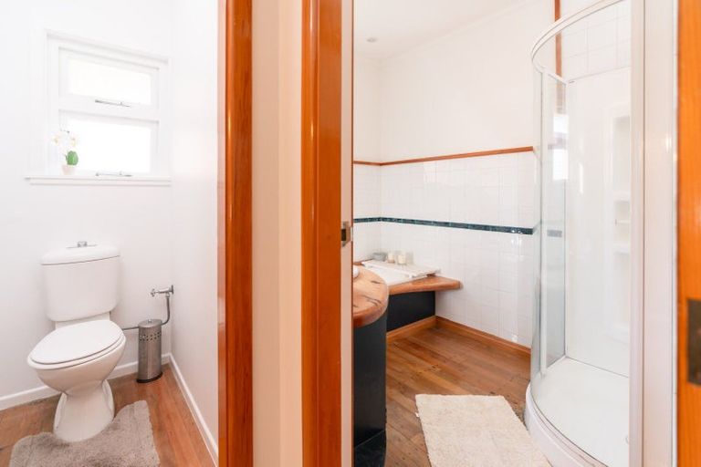 Photo of property in 72 Severn Street, Island Bay, Wellington, 6023