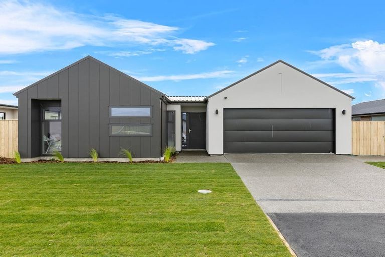 Photo of property in 11 Coney Place, Rolleston, 7614