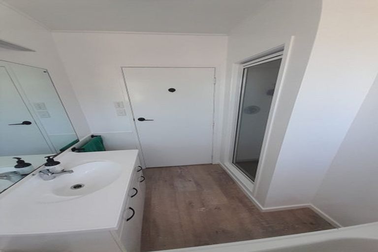 Photo of property in 18 Edge Street, Onerahi, Whangarei, 0110