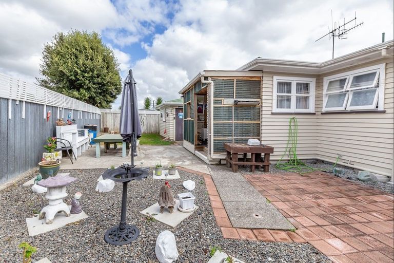 Photo of property in 2 Penny Place, Levin, 5510