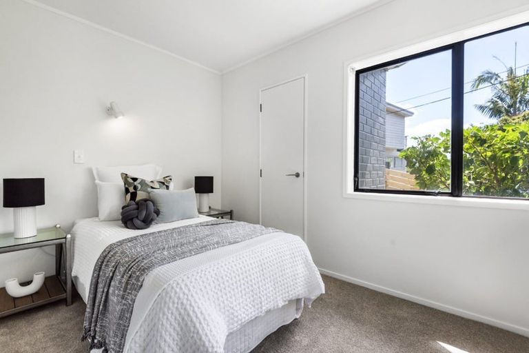 Photo of property in 20a/1 Hauraki Road, Hauraki, Auckland, 0622
