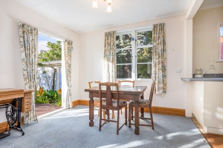 Photo of property in 15 Melvill Grove, Waterloo, Lower Hutt, 5011