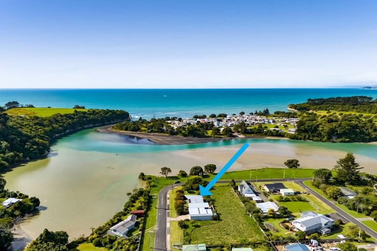 Photo of property in 46 Whakapaki Street, Urenui, 4375