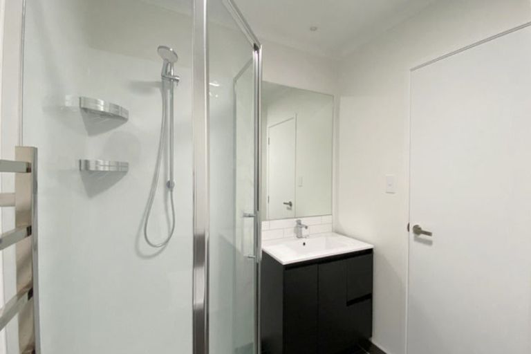 Photo of property in 4/1 Scott Road, Hobsonville, Auckland, 0616