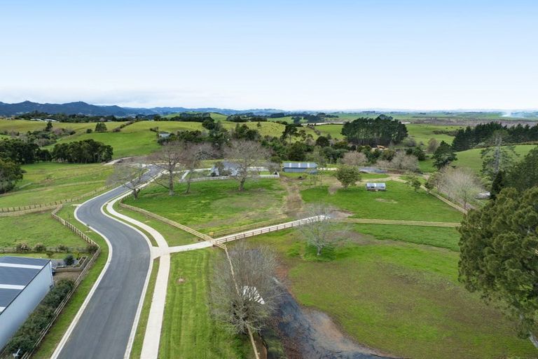 Photo of property in 82 Dean Road, Pokeno, 2471