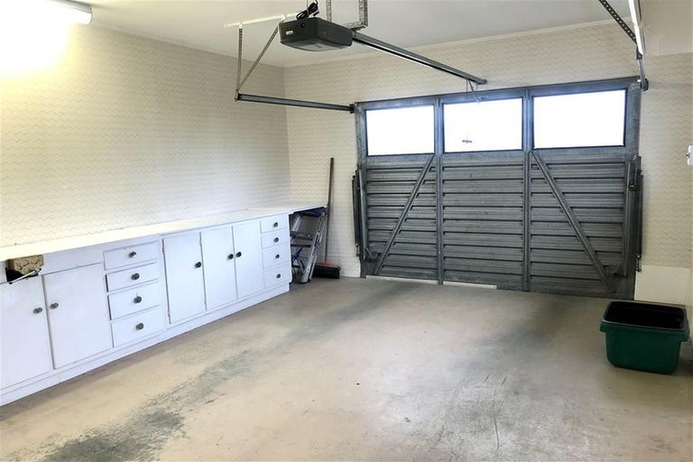 Photo of property in 96 Kapanui Road, Waikanae, 5036