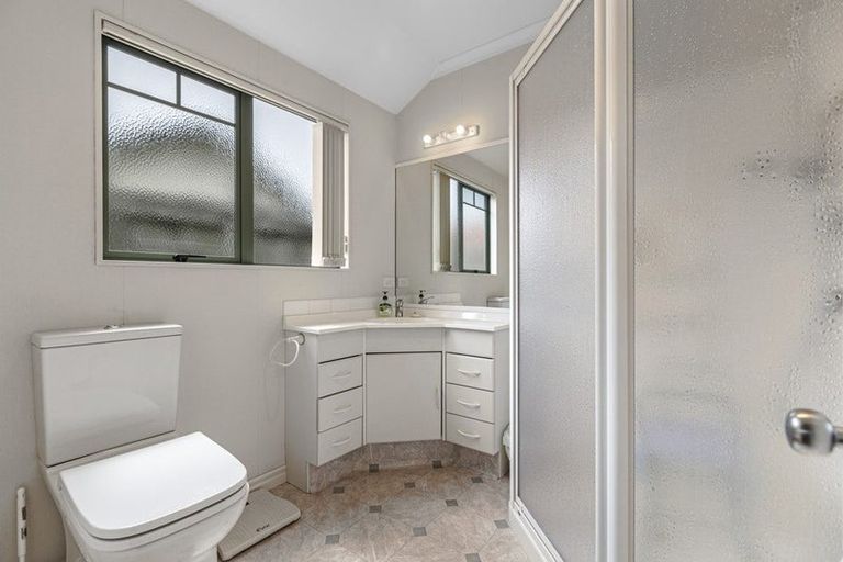 Photo of property in 21 Francevic Avenue, Mount Maunganui, 3116