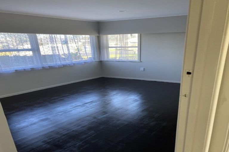 Photo of property in 1 Lansdown Avenue, Papatoetoe, Auckland, 2025