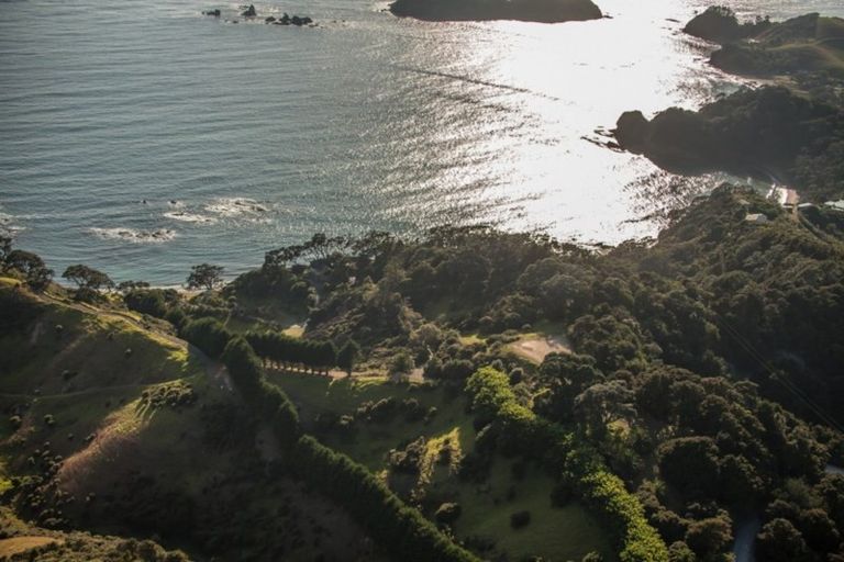 Photo of property in 354 Rockell Road, Whananaki, Hikurangi, 0181
