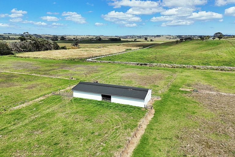 Photo of property in 1034 Pouto Road, Te Kopuru, 0391