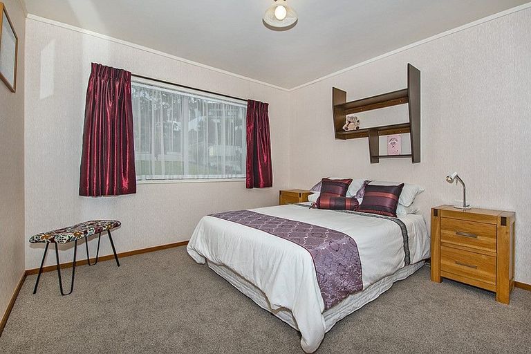 Photo of property in 16 Rugby Place, Te Kamo, Whangarei, 0112