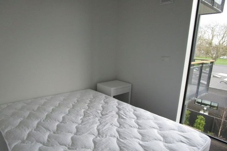 Photo of property in 50 Kilmore Street, Christchurch Central, Christchurch, 8013