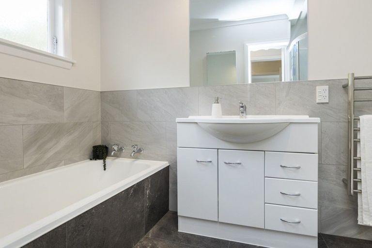 Photo of property in 18 Margaret Street, Roslyn, Palmerston North, 4414