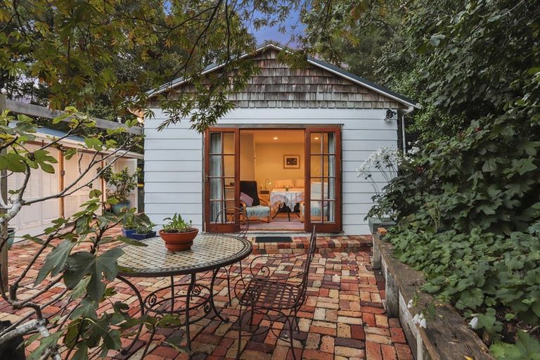 Photo of property in 15 Huia Road, Titirangi, Auckland, 0604