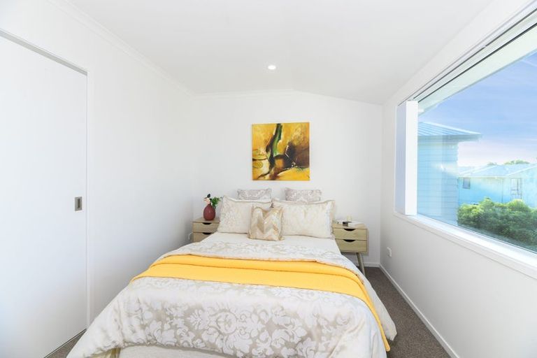 Photo of property in 1/67a Metcalfe Road, Ranui, Auckland, 0612