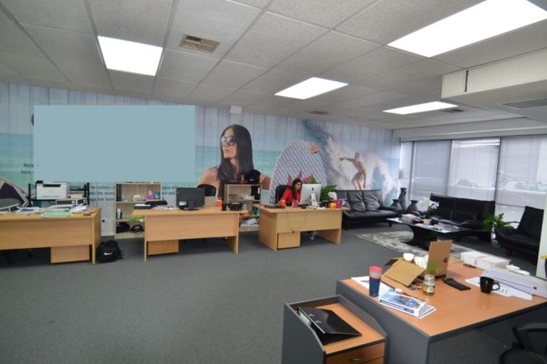 Photo of property in 1d Daytona Road, Henderson, Auckland, 0610