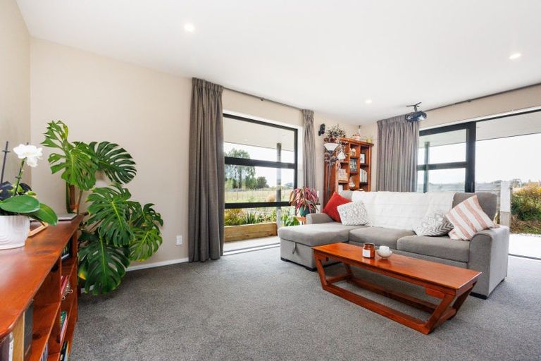 Photo of property in 268 Hendersons Line, Kelvin Grove, Palmerston North, 4470
