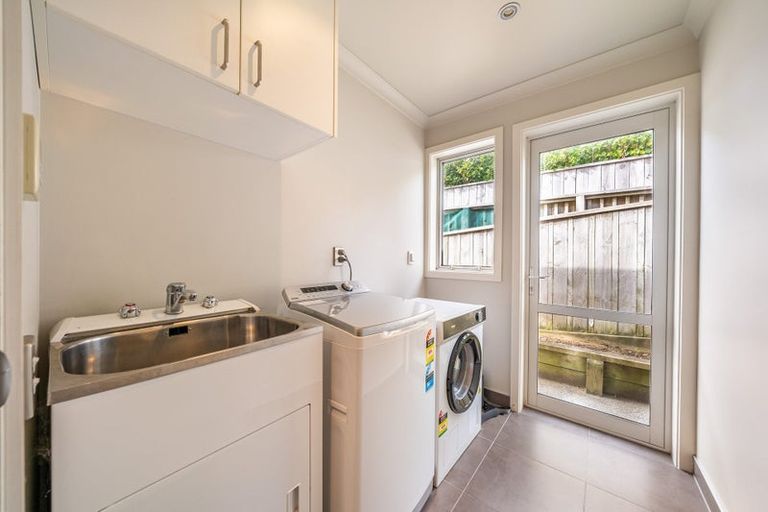 Photo of property in 18 Milford Street, Aotea, Porirua, 5024