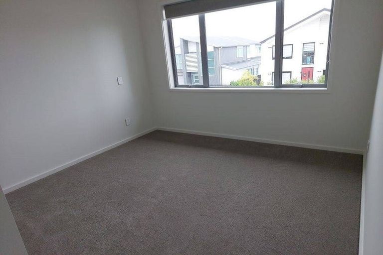 Photo of property in 19 Gunn Way, Hobsonville, Auckland, 0616